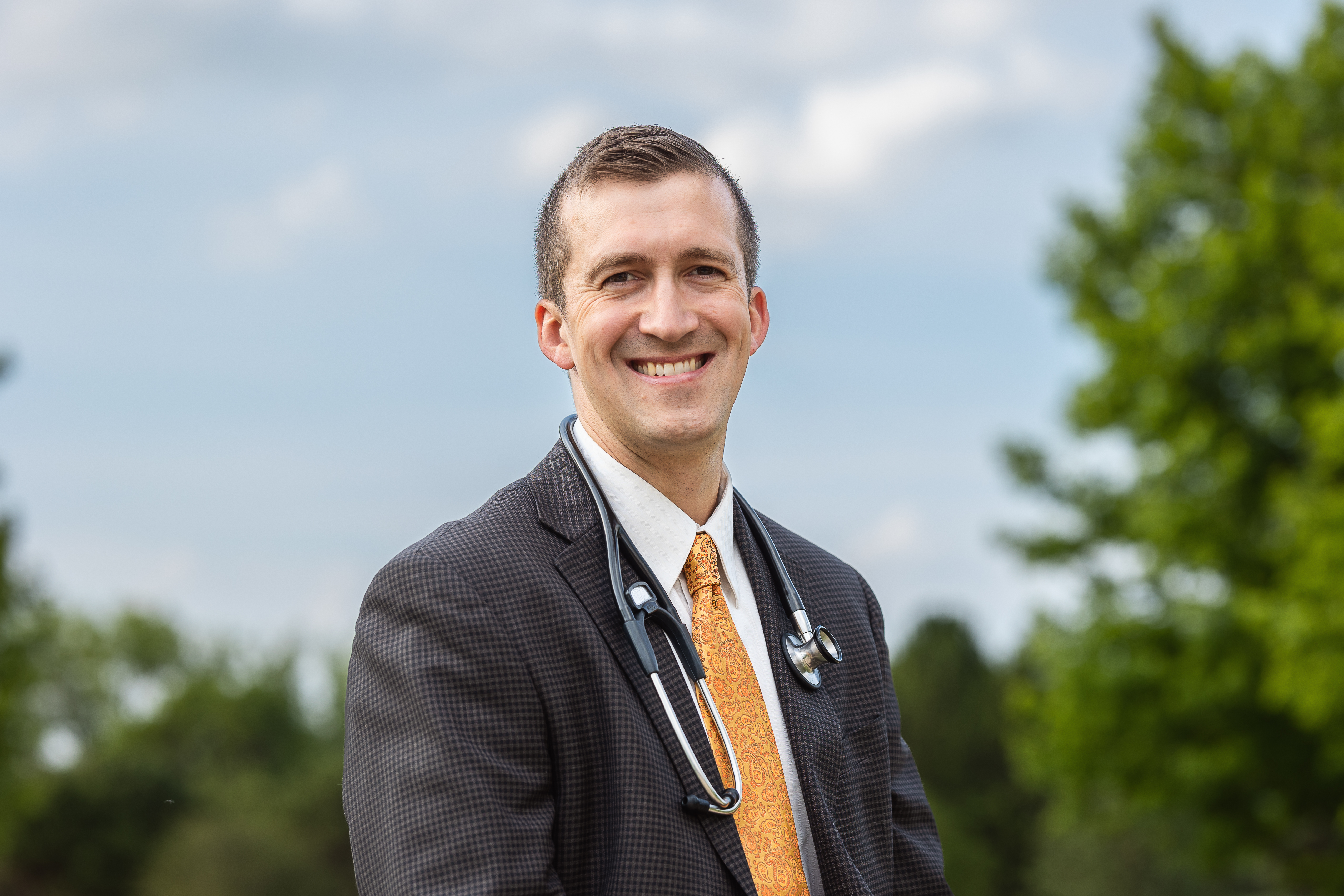 Andrew Ellsworth, M.D. is part of The Prairie Doc team of physicians and currently practices family medicine in Brookings, South Dakota.
