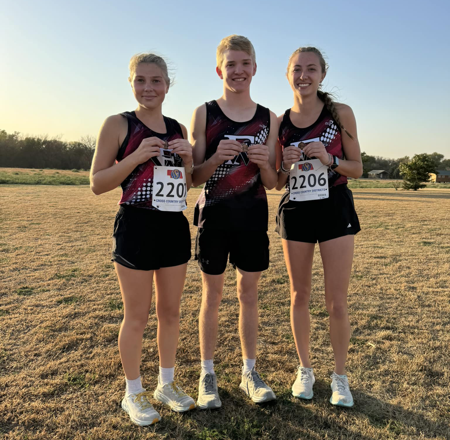 Morgan Supik (left), Tate Wood and Makayla Robinson will represent Fullerton at Friday’s 2024 Class D State Championship Meet at Kearney Country Club. Photo provided