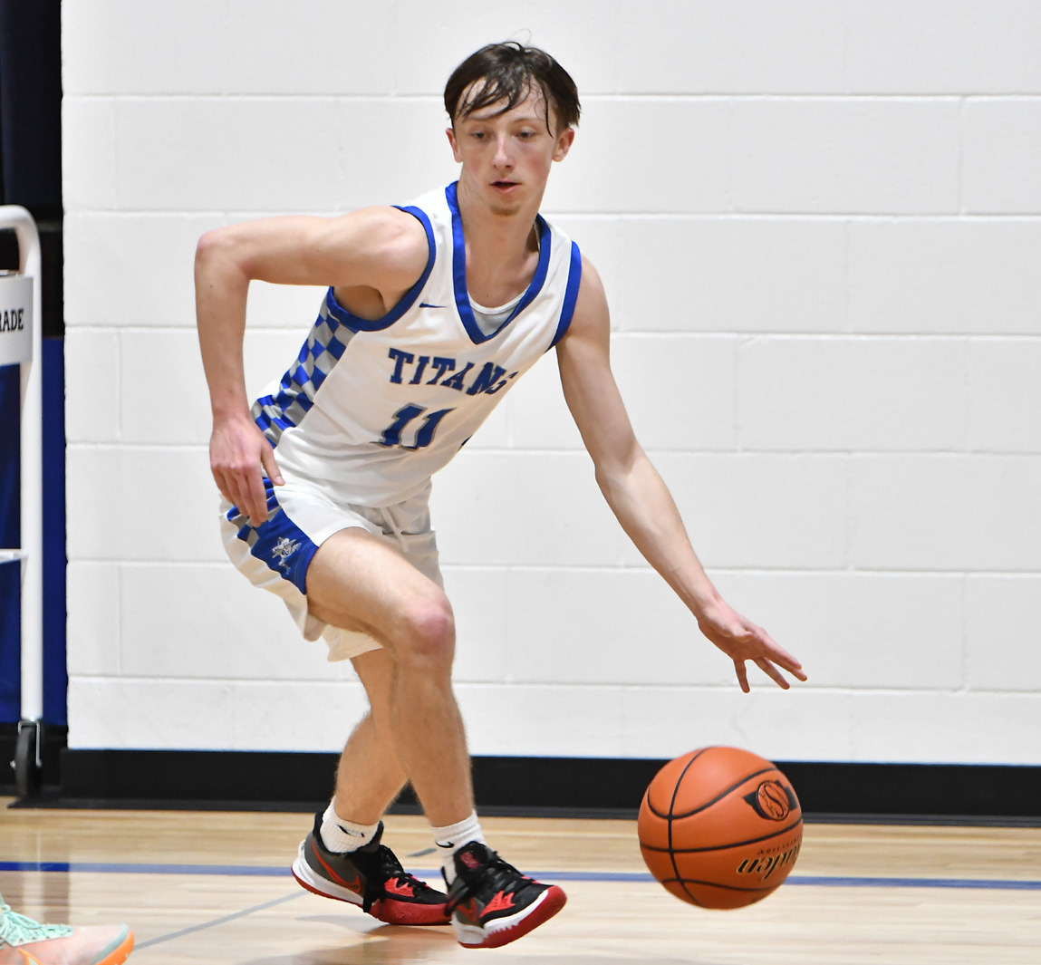 Lucas Bartels finished with 7 points against Dorchester. NCJ photo by Rick Holtz