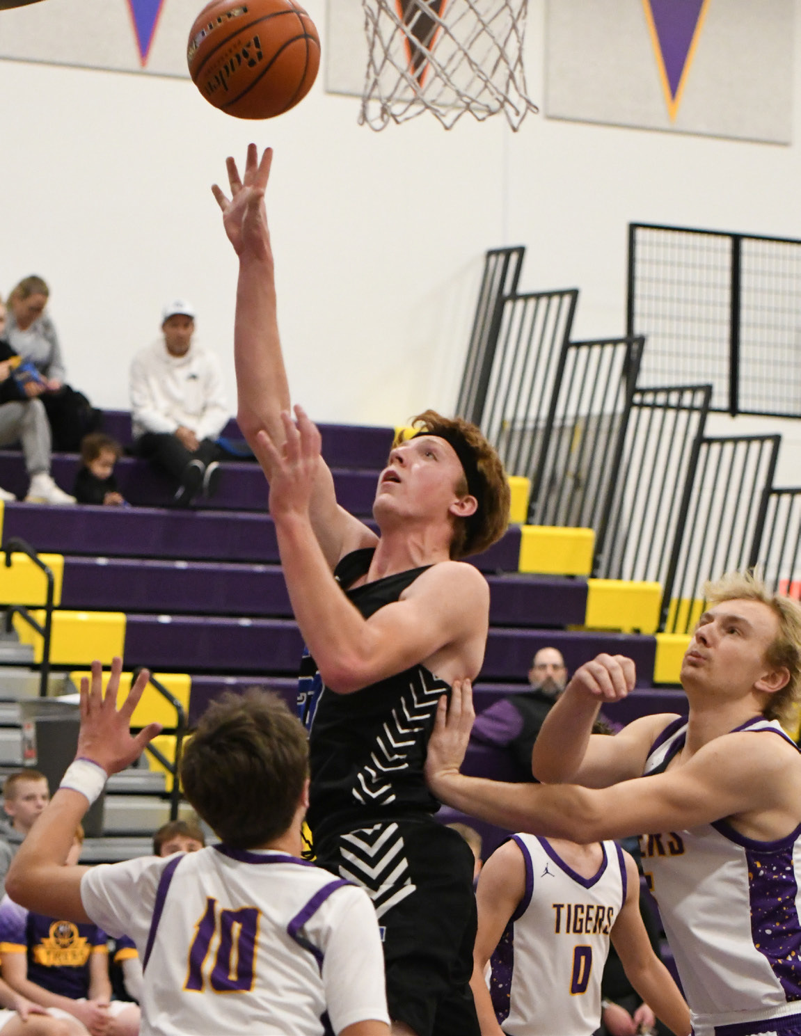 Kirk Hebda finished with 10 points in Twin River’s 64-53 win over Tekamah-Herman. NCJ photo by Rick Holtz