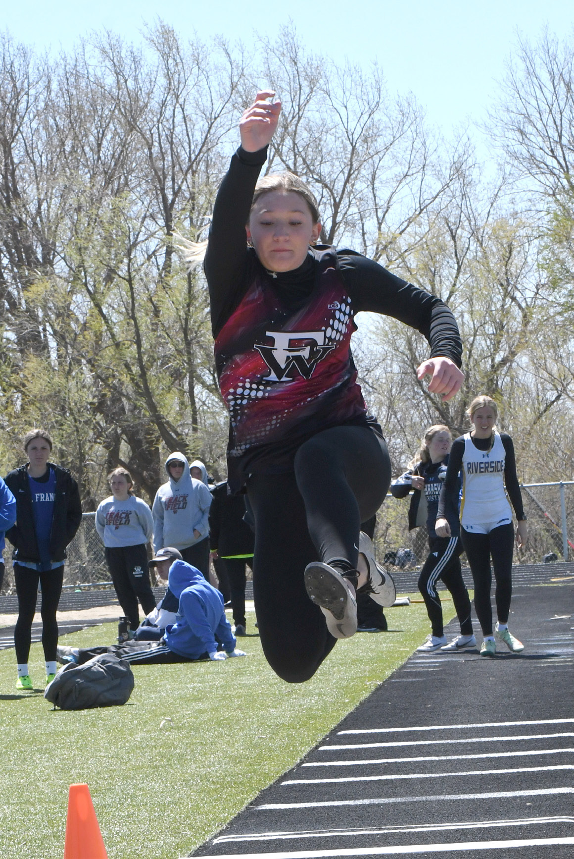 Warriors Compete at Goldenrod Meet