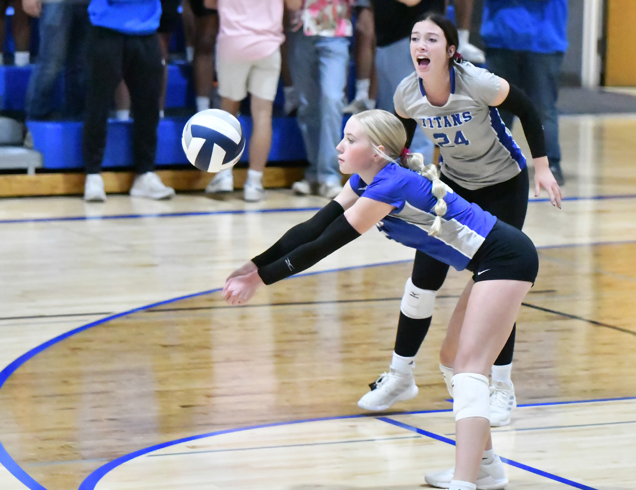 Myah Rinkol makes a play in the back row for Twin River against Dorchester. NCJ photo by Rick Holtz
