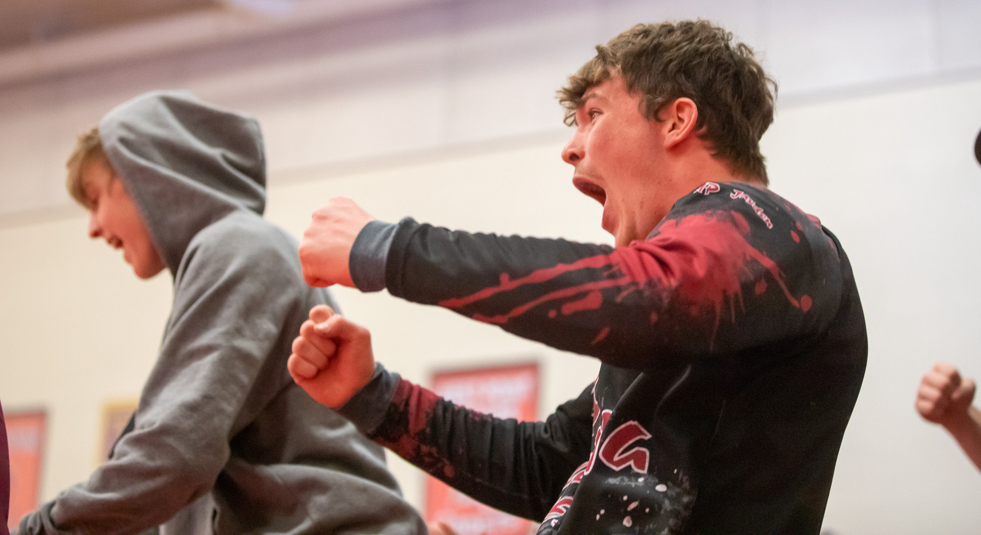 ETHAN HOBACK &amp; BRETT BRIDGER cheer on ZANE KOZIOL as he beats the #3 seed!