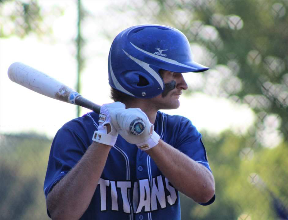 Twin River juniors end season at area