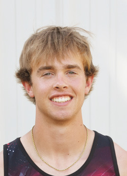 HornRunners prepare for final meets