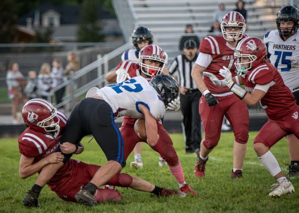 Warrior offense, defense shine