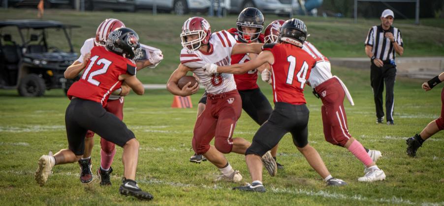 Cael Dubas carried the ball 21 times on his way to 270 yards and four touchdowns. NCJ photo by Rick Holtz