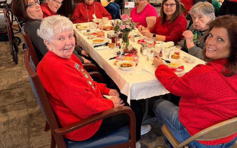 Valley View residents celebrate Valentine’s Day with dinner, show