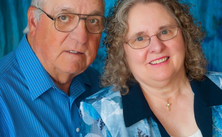RUSS &amp; ROSETTA HOWSER - Photo courtesy of Memories by Kim.