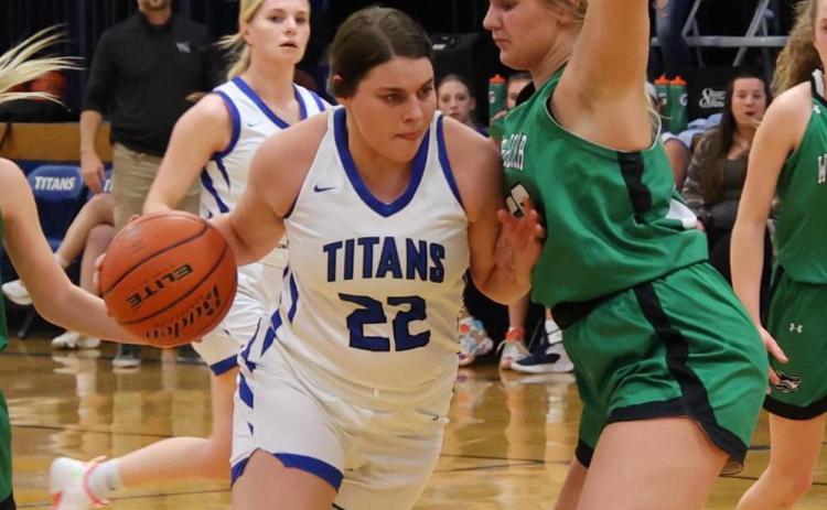 Lady Titans Fight Wisner Into The 4th quarter, With a Loss By 10