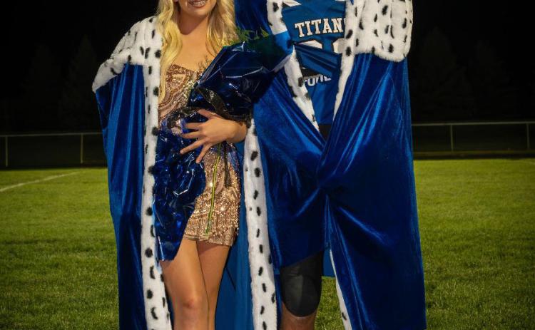 Homecoming royalty crowned