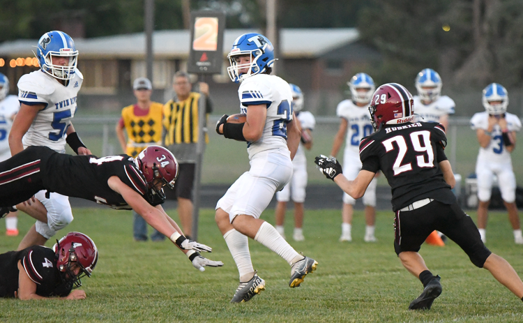 Eli Slizoski carried the ball 6 times for 75 yards on Friday. NCJ file photo