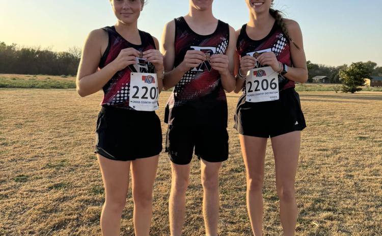 Morgan Supik (left), Tate Wood and Makayla Robinson will represent Fullerton at Friday’s 2024 Class D State Championship Meet at Kearney Country Club. Photo provided