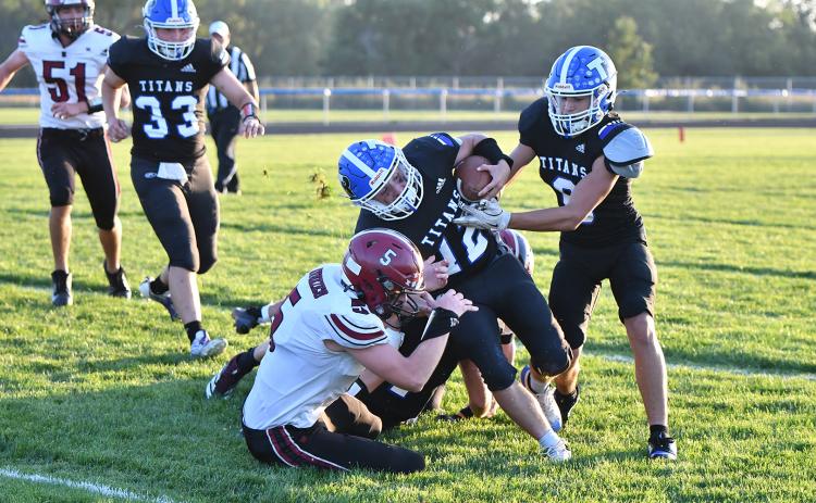 Adam Schroder finished with 78 yards on 17 carries and a touchdown in Twin River’s 28-16 win over Heartland. NCJ photo by Rick Holtz