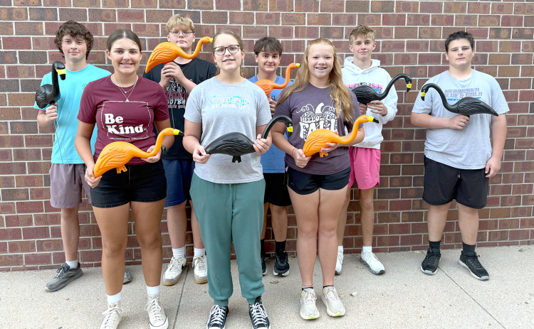 A group of Fullerton choir members have found a fun and unique way to raise funds for a European trip. Back row: Wyatt Reilly, Leighton Baker, Riley Williams, Kyle Horn, Isaac Carey. Front row: Lylla Sabata, P.J. Sabata, Aubrey Theis. NCJ photo by Rick Holtz