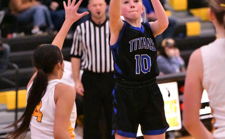 Myah Rinkol had 6 points for the Titans. NCJ photos by Rick Holtz