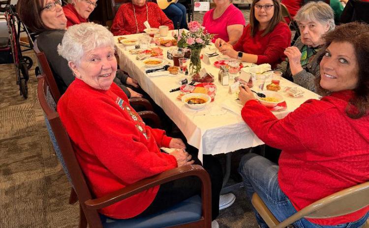 Valley View residents celebrate Valentine’s Day with dinner, show