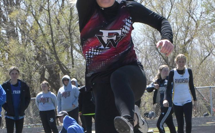 Warriors Compete at Goldenrod Meet