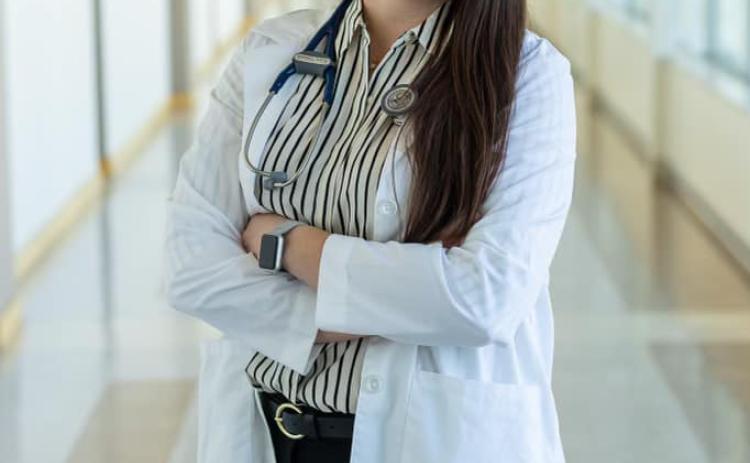 Vet clinic welcomes new associate