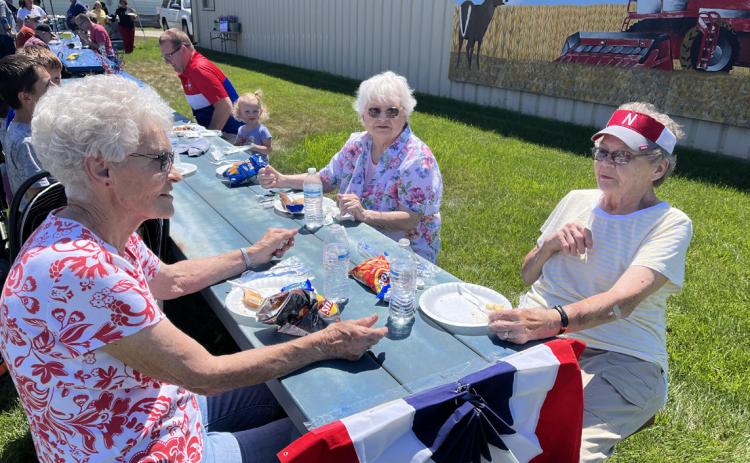 Boone County Health Center hosts appreciation cookout